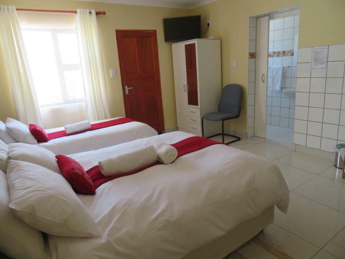 Timo'S Guesthouse Accommodation Luderitz Exterior photo